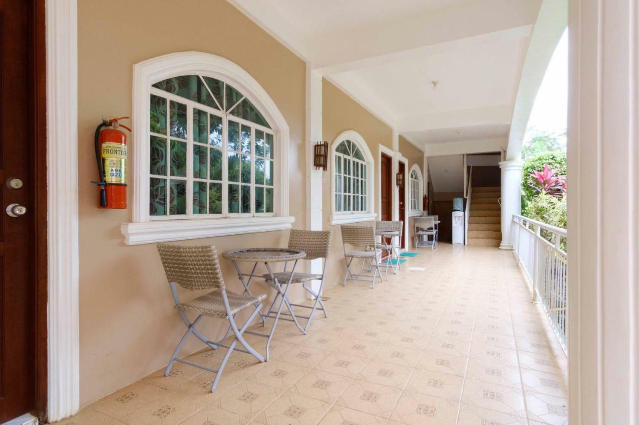 Reddoorz Premium @ Abueg Road Extension Puerto Princesa Εξωτερικό φωτογραφία